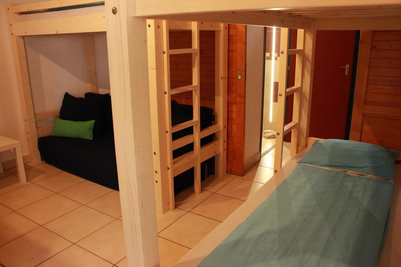 Blue Bike Hostel Balatonszárszó Eksteriør billede